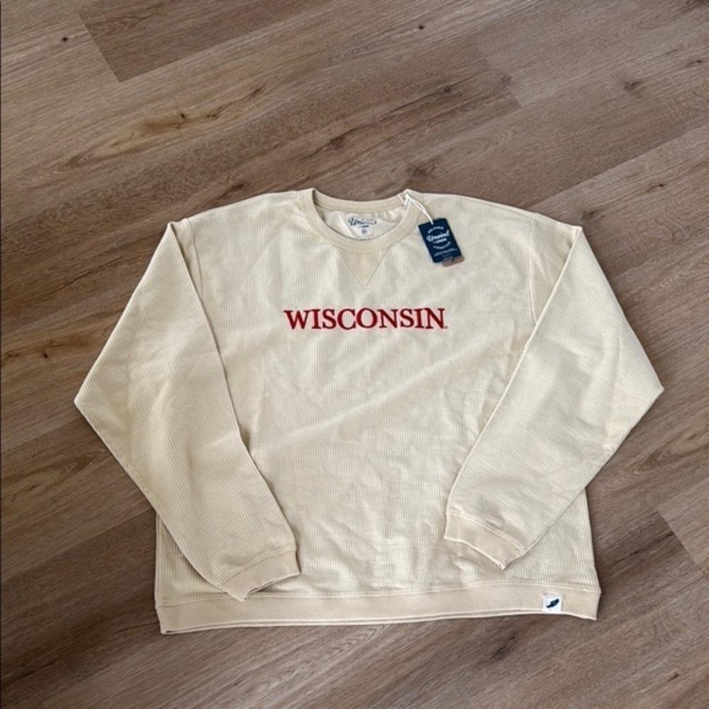 Wisconsin Sweatshirt - Picture 1 of 2